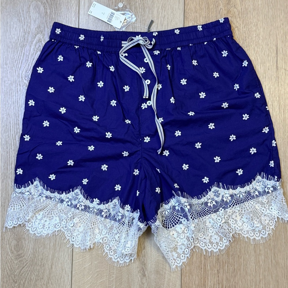 NWT Anthropologie Floral Lace Trim Shorts Size Small